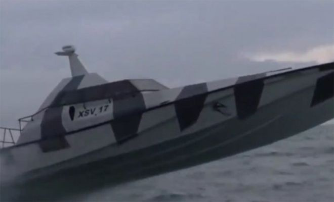 To σκάφος που δεν βουλιάζει ό,τι και να γίνει! (βίντεο)